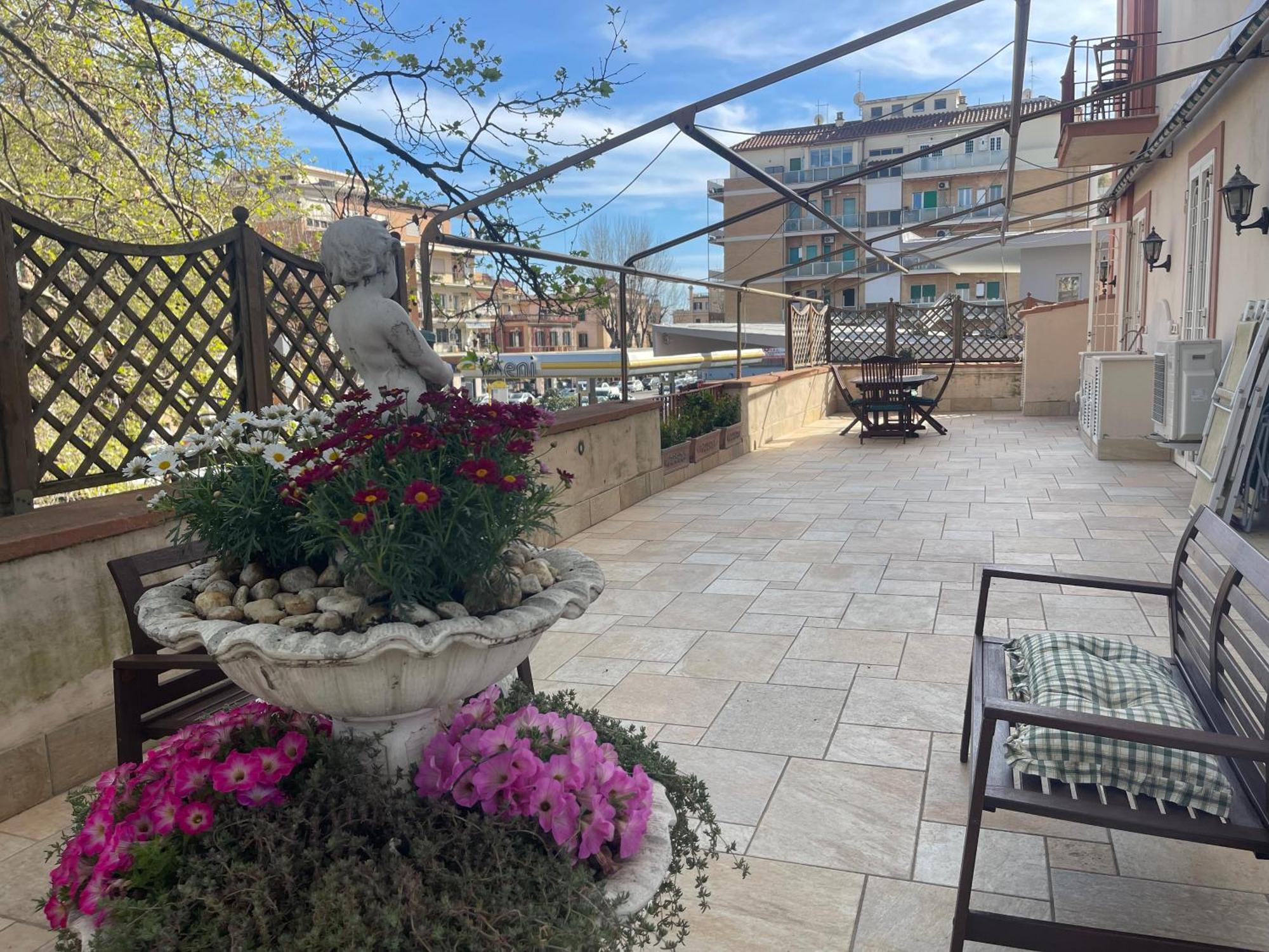 La Tua Casa Nel Centro Di Ostia 빌라 외부 사진