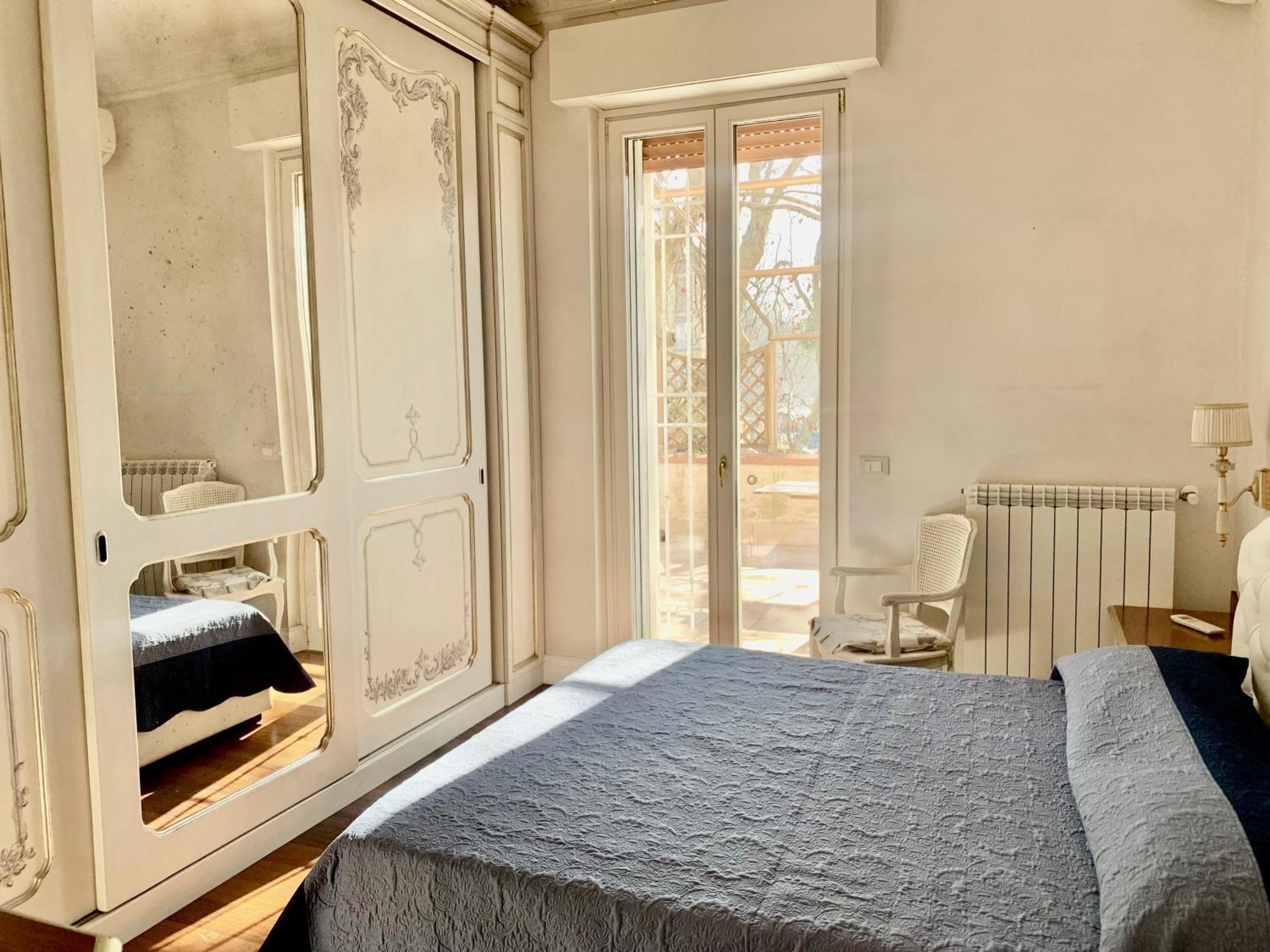 La Tua Casa Nel Centro Di Ostia 빌라 외부 사진
